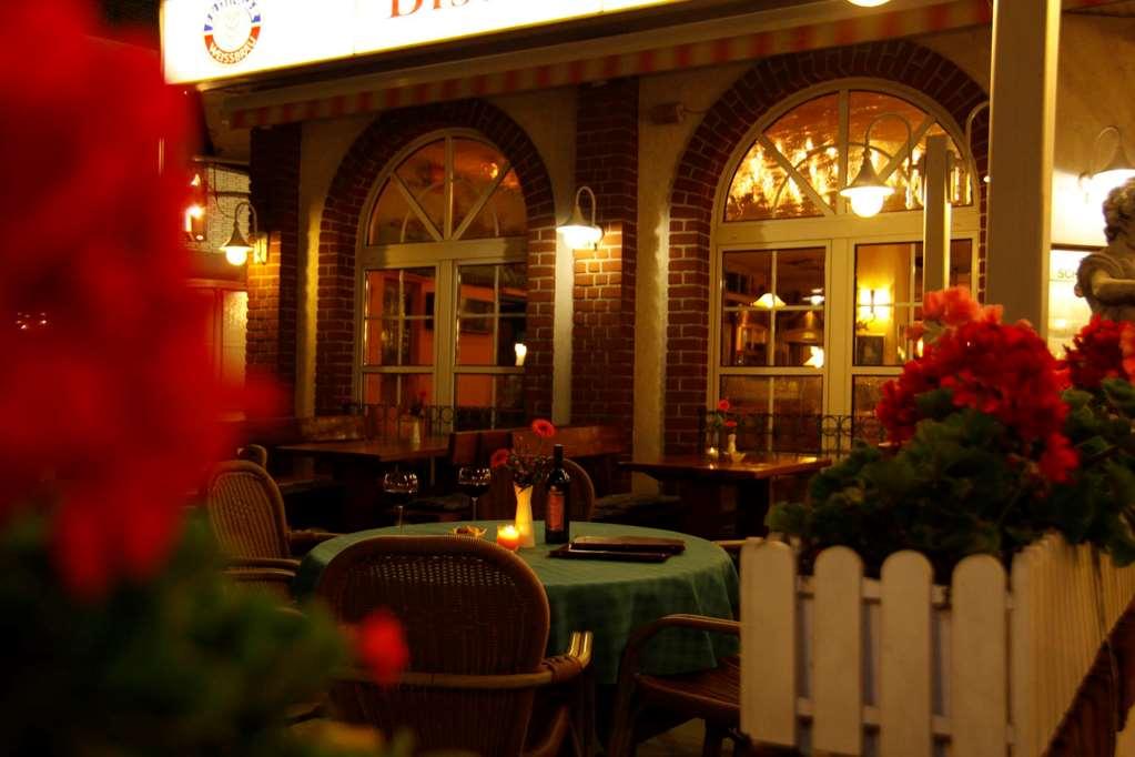 โรงแรมไคเซอร์โฮฟ วีเซิล ร้านอาหาร รูปภาพ