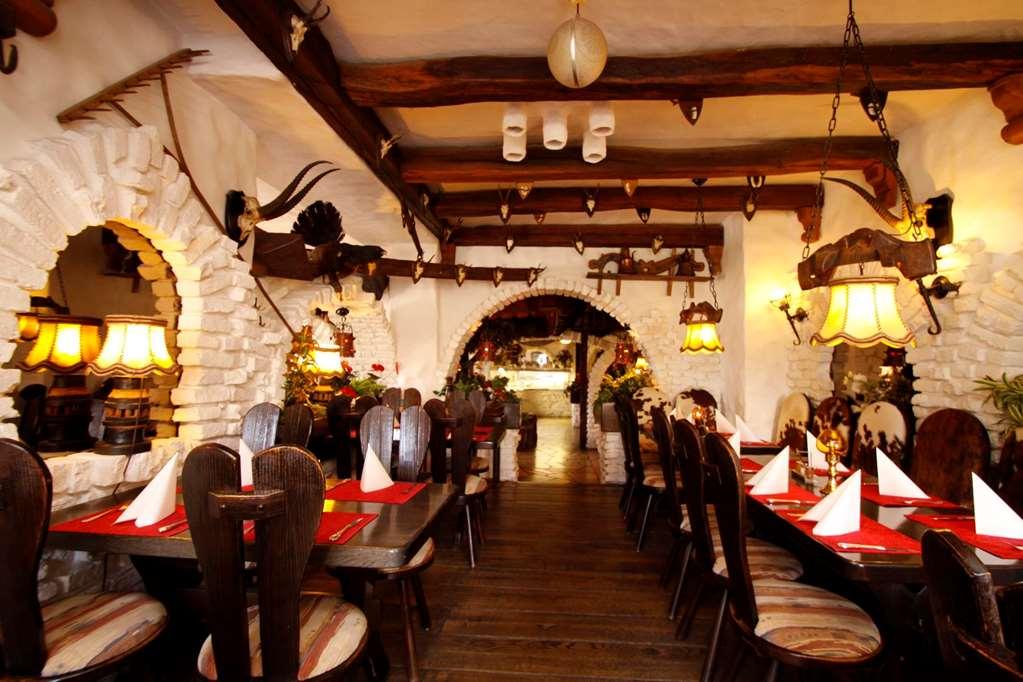โรงแรมไคเซอร์โฮฟ วีเซิล ร้านอาหาร รูปภาพ