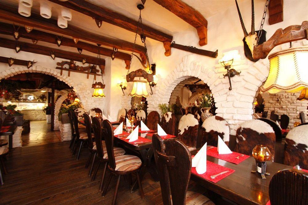 โรงแรมไคเซอร์โฮฟ วีเซิล ร้านอาหาร รูปภาพ